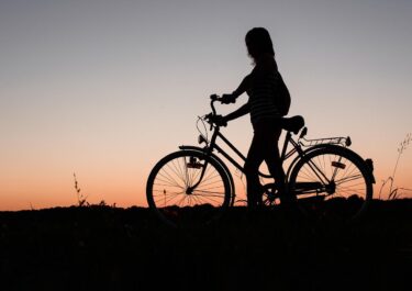 従業員が自転車で通勤するので、保険をかけたい。