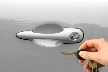レンタカーとして貸出をする車両に自動車保険を掛けたい